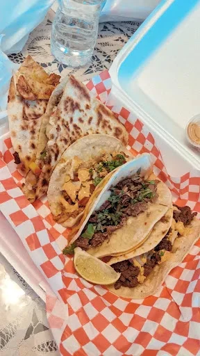 Narcos Tacos photo 3